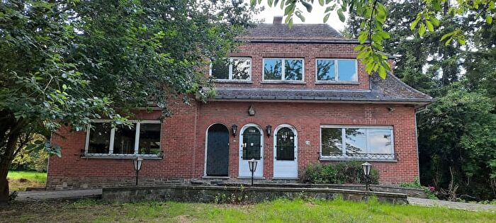 20-kamerhuis te koop in Hanret