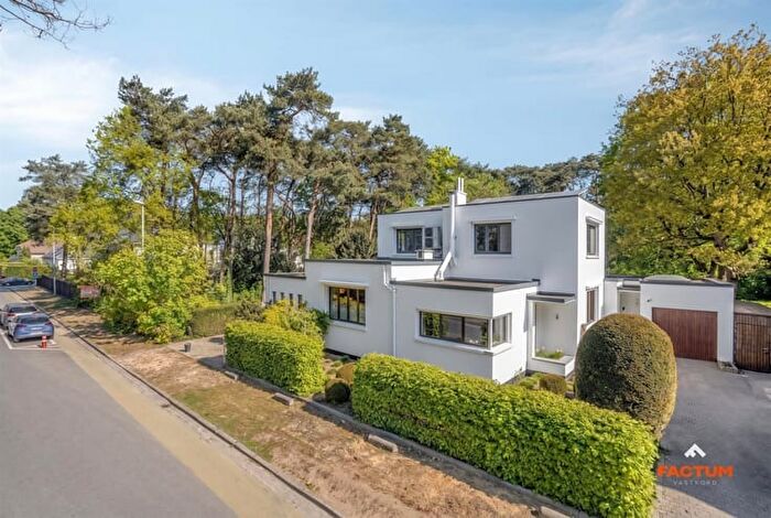 6-kamerhuis te koop in RIJMENAM