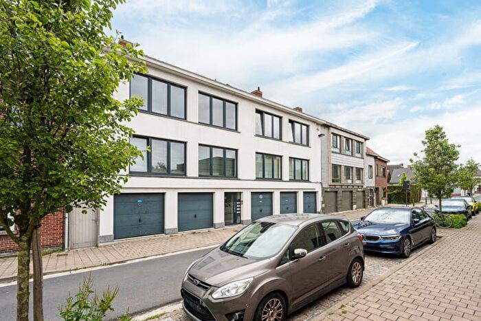 11-kamerappartement te koop in Oostakker