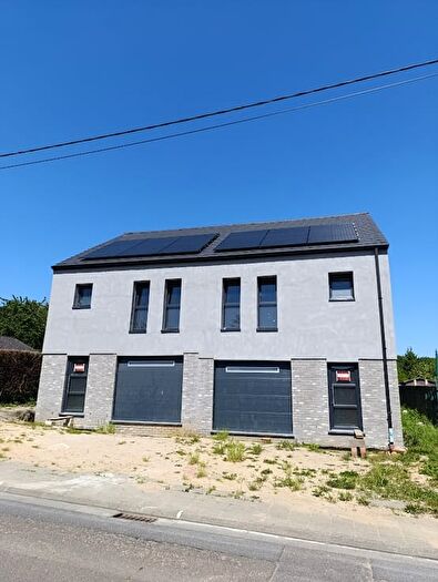 11-kamerhuis te koop in Fontaine-l'Évêque
