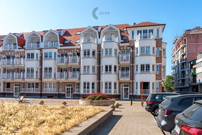 10-kamerappartement te koop in Heist-aan-Zee