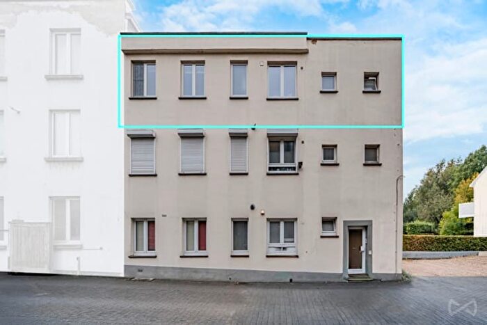 9-kamerappartement te koop in Sint-genesius-rode