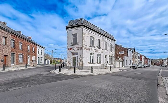 4-kamerhuis te koop in LEVAL-TRAHEGNIES