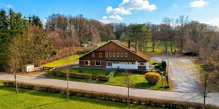 9-kamerhuis te koop in Brûly-de-Pesche