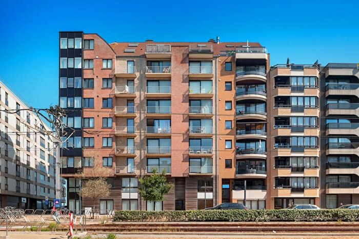 11-kamerappartement te koop in Heist-aan-Zee