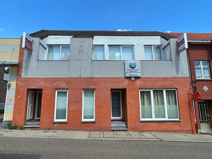 18-kamerappartement te koop in Landen
