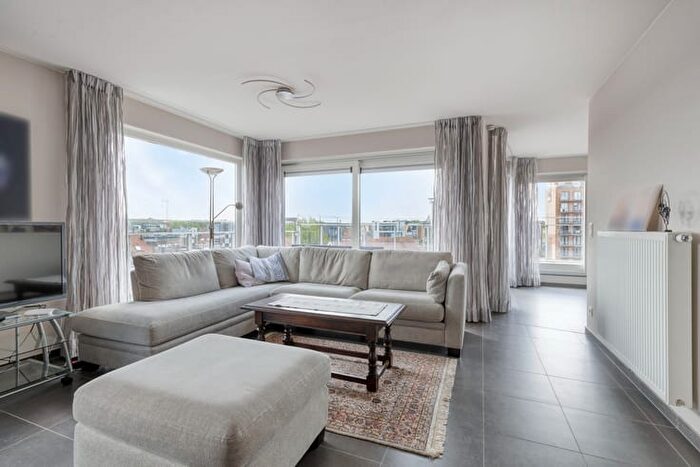 12-kamerappartement te koop in De Panne