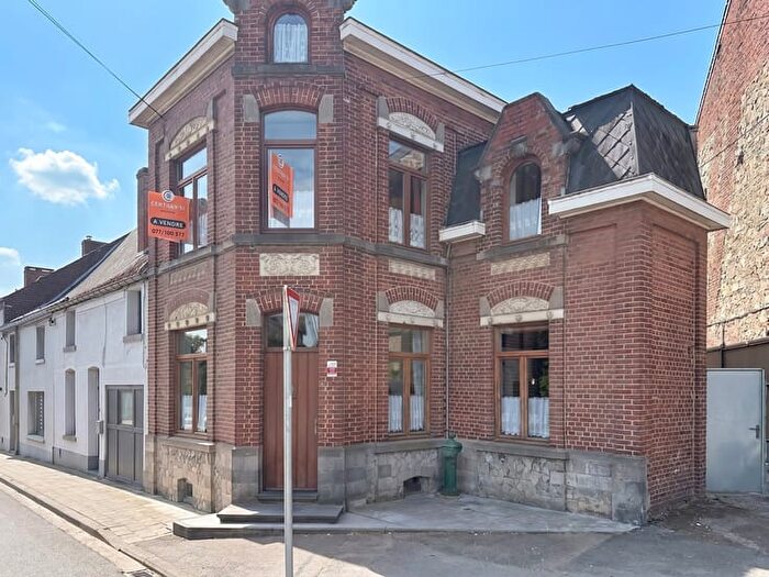 2-kamerhuis te koop in SOLRE-SUR-SAMBRE