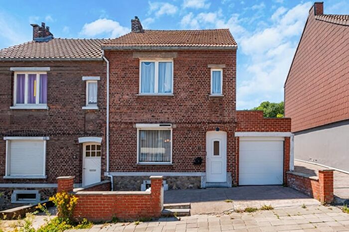 14-kamerhuis te koop in Marchienne-au-Pont