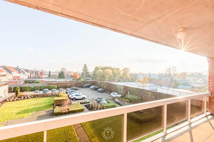 13-kamerappartement te koop in Sint-Niklaas