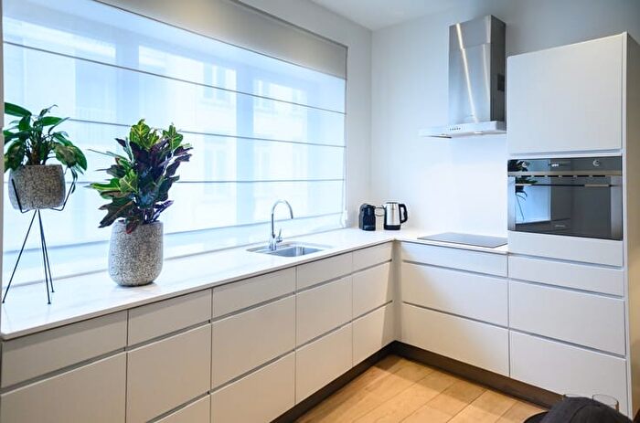 9-kamerappartement te huur in Gent