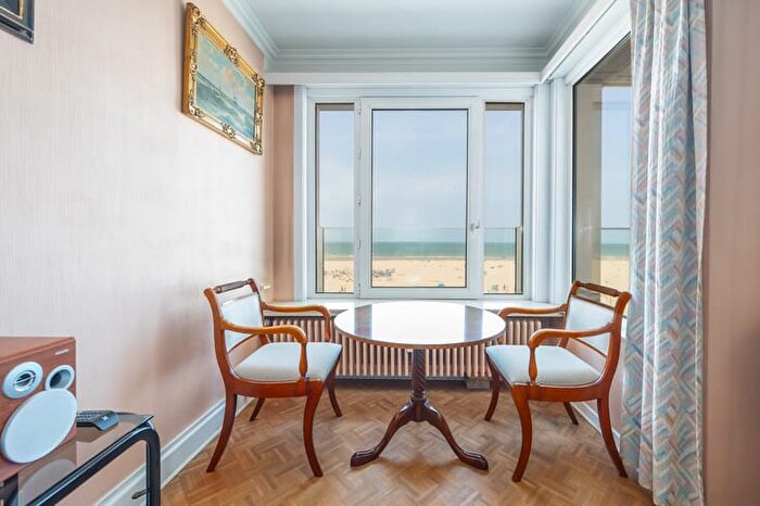 9-kamerappartement te koop in Oostende