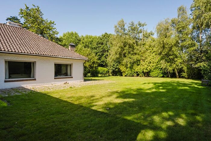 11-kamerhuis te koop in Rollegem