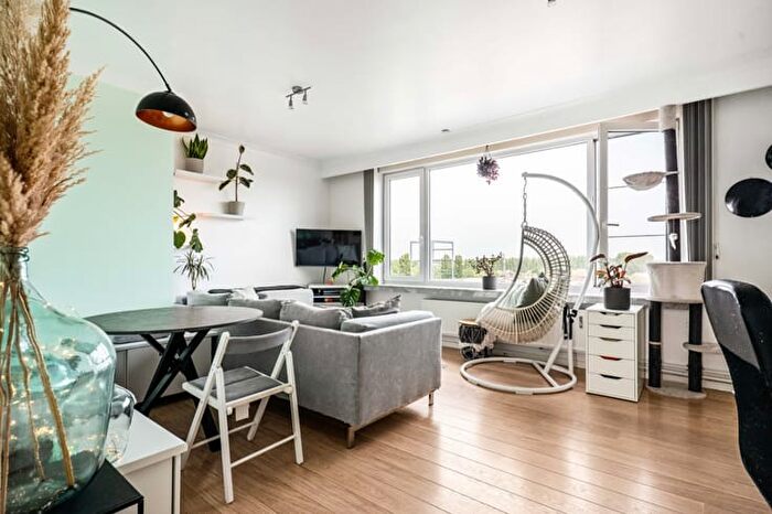 8-kamerappartement te koop in Merksem