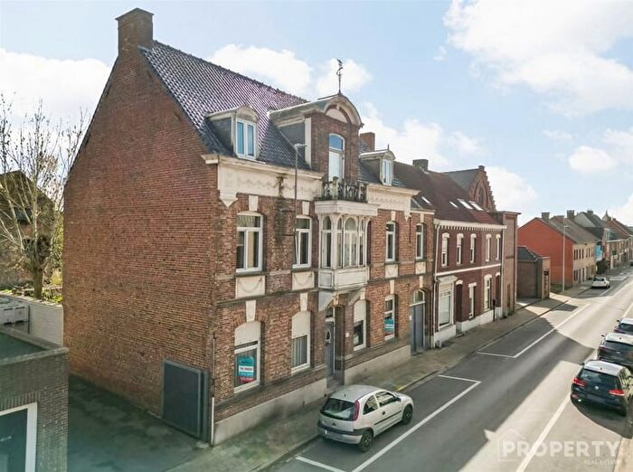 6-kamerhuis te koop in LEDEGEM