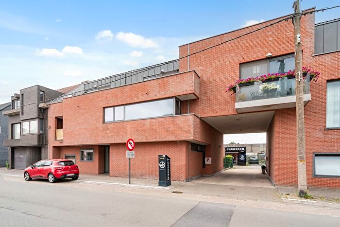 11-kamerappartement te koop in Zelzate