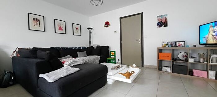10-kamerappartement te koop in Court-Saint-Etienne