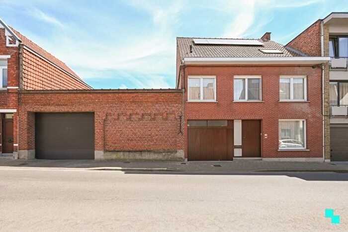 19-kamerhuis te koop in Izegem
