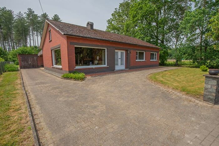 15-kamerhuis te koop in Langdorp