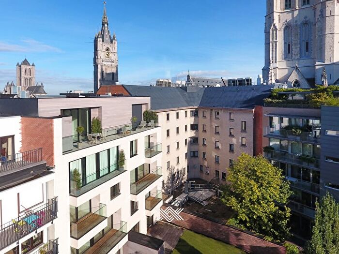 9-kamerappartement te huur in Gent