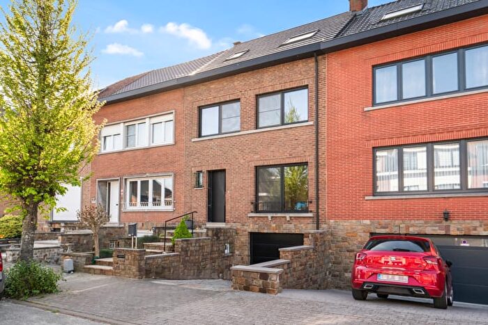 16-kamerhuis te koop in Sint-Pieters-Leeuw