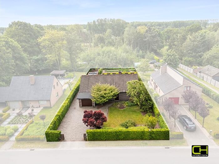 12-kamerhuis te koop in Sint-Kruis-Winkel