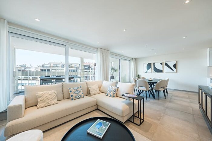 14-kamerappartement te koop in Oostende