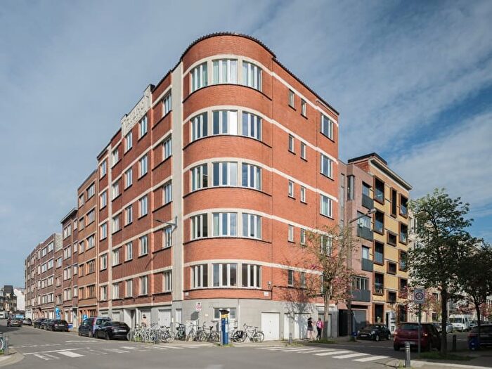 11-kamerappartement te koop in Gent