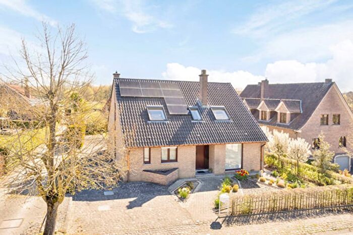 4-kamerhuis te koop in Sint-Pieters-Leeuw