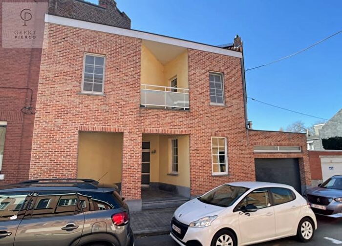 15-kamerhuis te koop in Landen