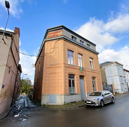 9-kamerhuis te koop in Courcelles