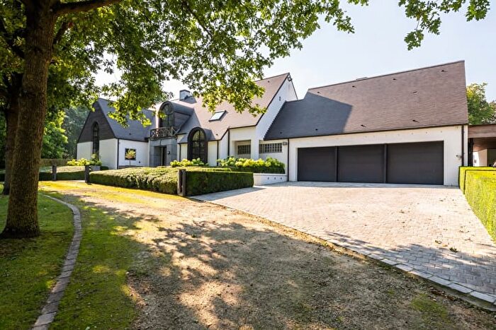 18-kamerhuis te koop in Sint-Pieters-Leeuw