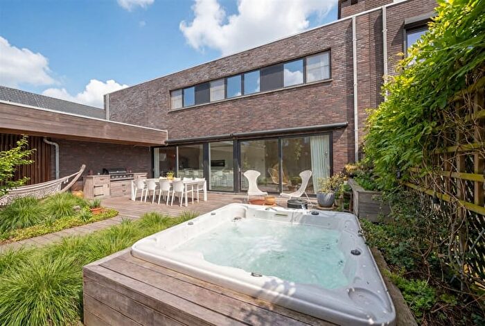 4-kamerhuis te koop in NIEL