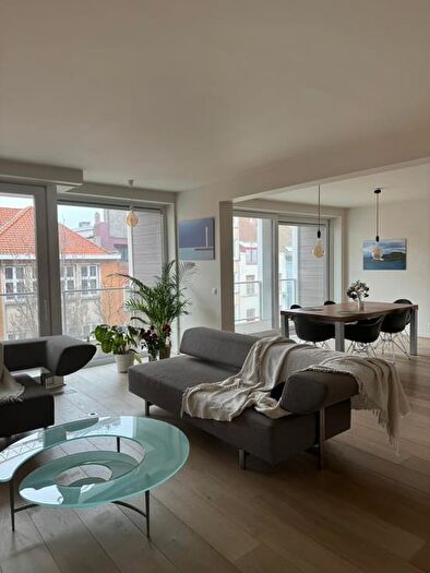 12-kamerappartement te koop in Oostende