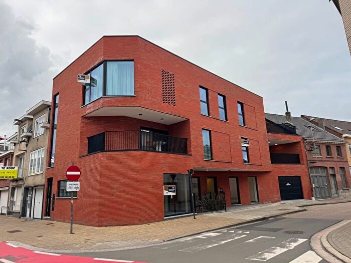 10-kamerappartement te koop in Sint-Niklaas