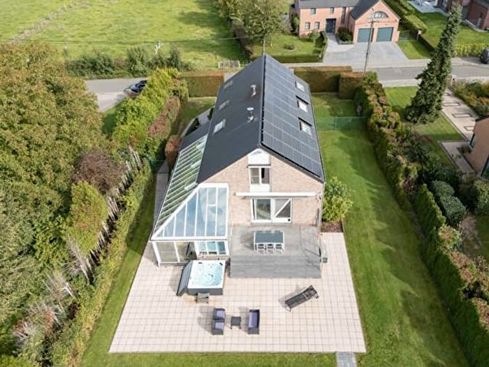 16-kamerhuis te koop in Ans
