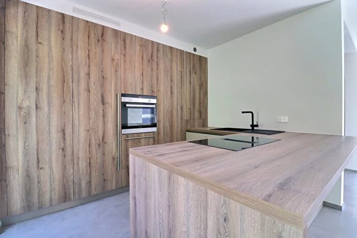 14-kamerhuis te koop in Thuin