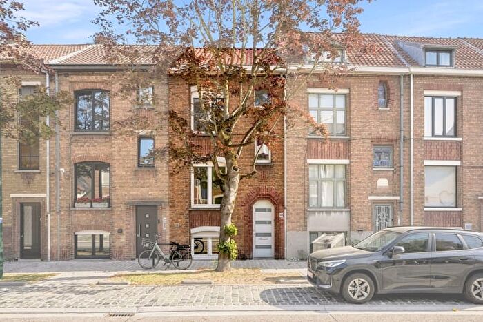 4-kamerhuis te koop in Brugge