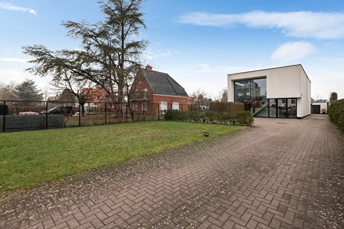 14-kamerhuis te koop in Ranst