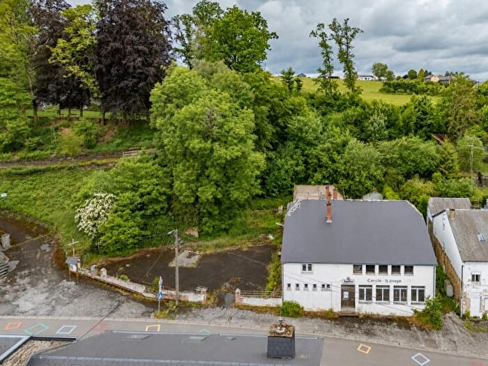 Huis te koop in Neufchateau