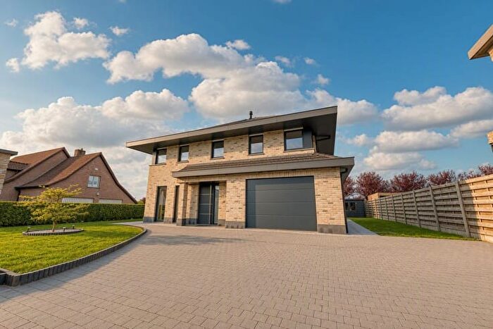 14-kamerhuis te koop in Knesselare