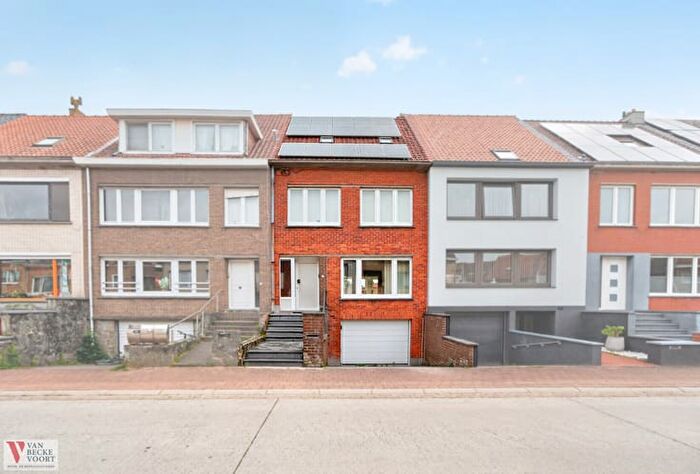13-kamerhuis te koop in Oostende