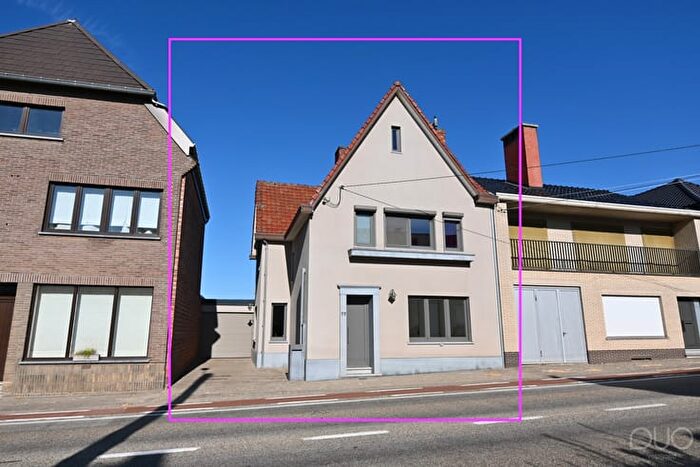15-kamerhuis te koop in Nieuwerkerken (3850)