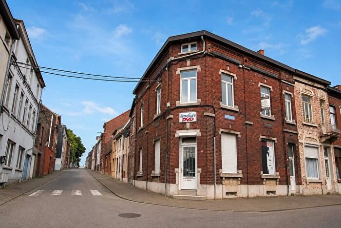 8-kamerhuis te koop in Dampremy