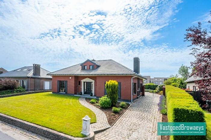 12-kamerhuis te koop in Brakel