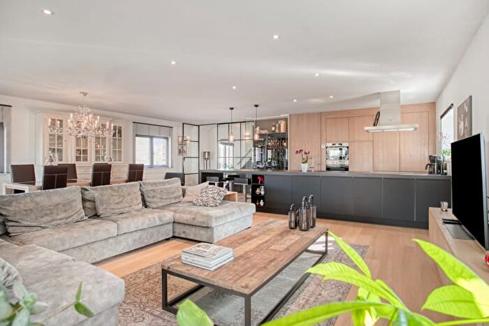 14-kamerappartement te koop in Ieper