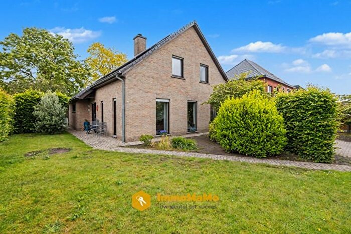 19-kamerhuis te koop in Zeveneken