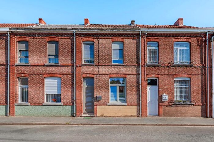 12-kamerhuis te koop in Dour