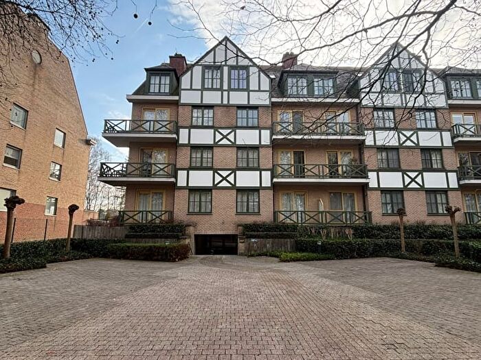 11-kamerappartement te huur in Brasschaat