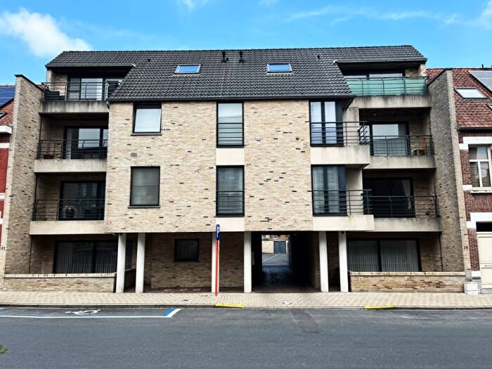 9-kamerappartement te huur in Rumbeke